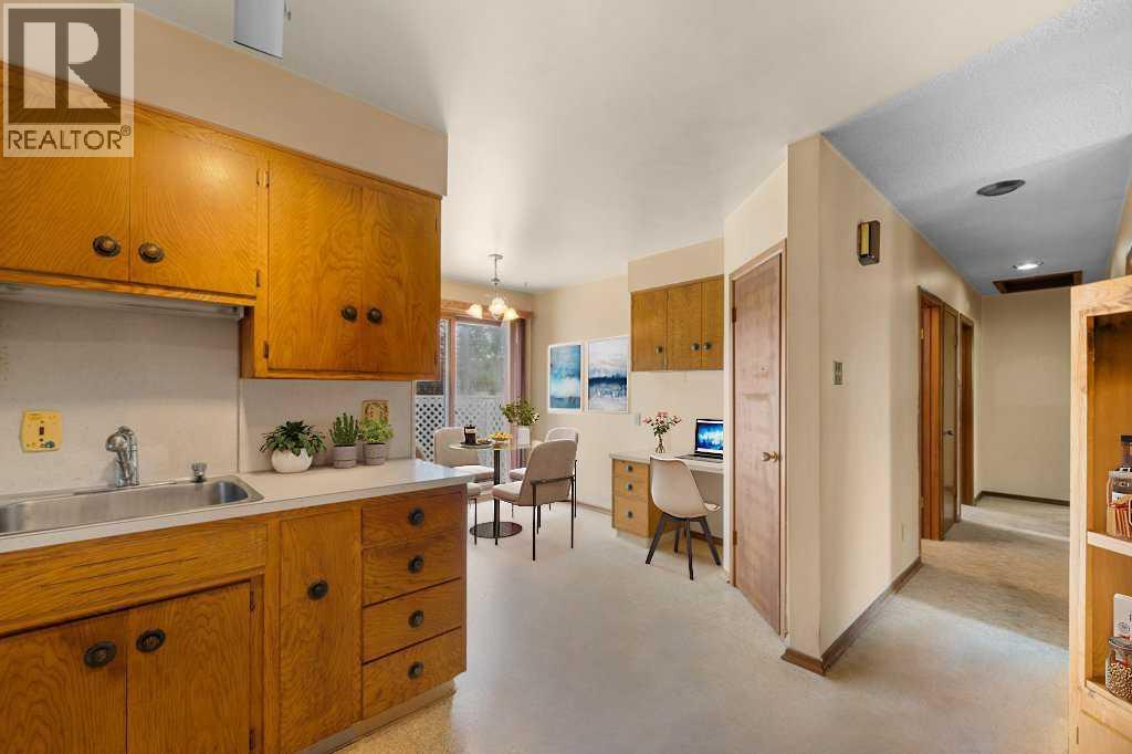 4207 Brisebois Drive Nw, Calgary, Alberta  T2L 2G1 - Photo 7 - A2259275