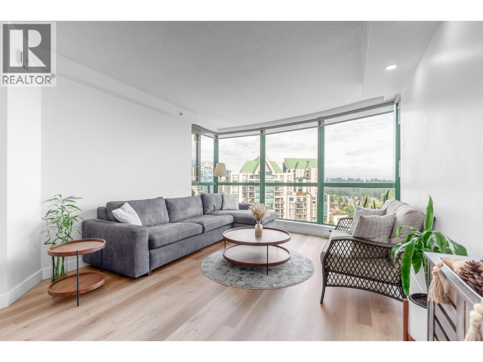 1605 3071 Glen Drive, Coquitlam, British Columbia  V3B 7R1 - Photo 10 - R3074416