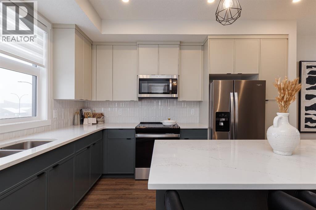 605, 30 Creekside Villas, Calgary, Alberta  T1T 1Z1 - Photo 3 - A2262562