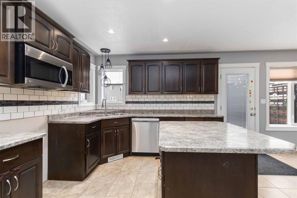 168 Juniper Street, Fort Mcmurray, Alberta  T9K 0W3 - Photo 9 - A2273168