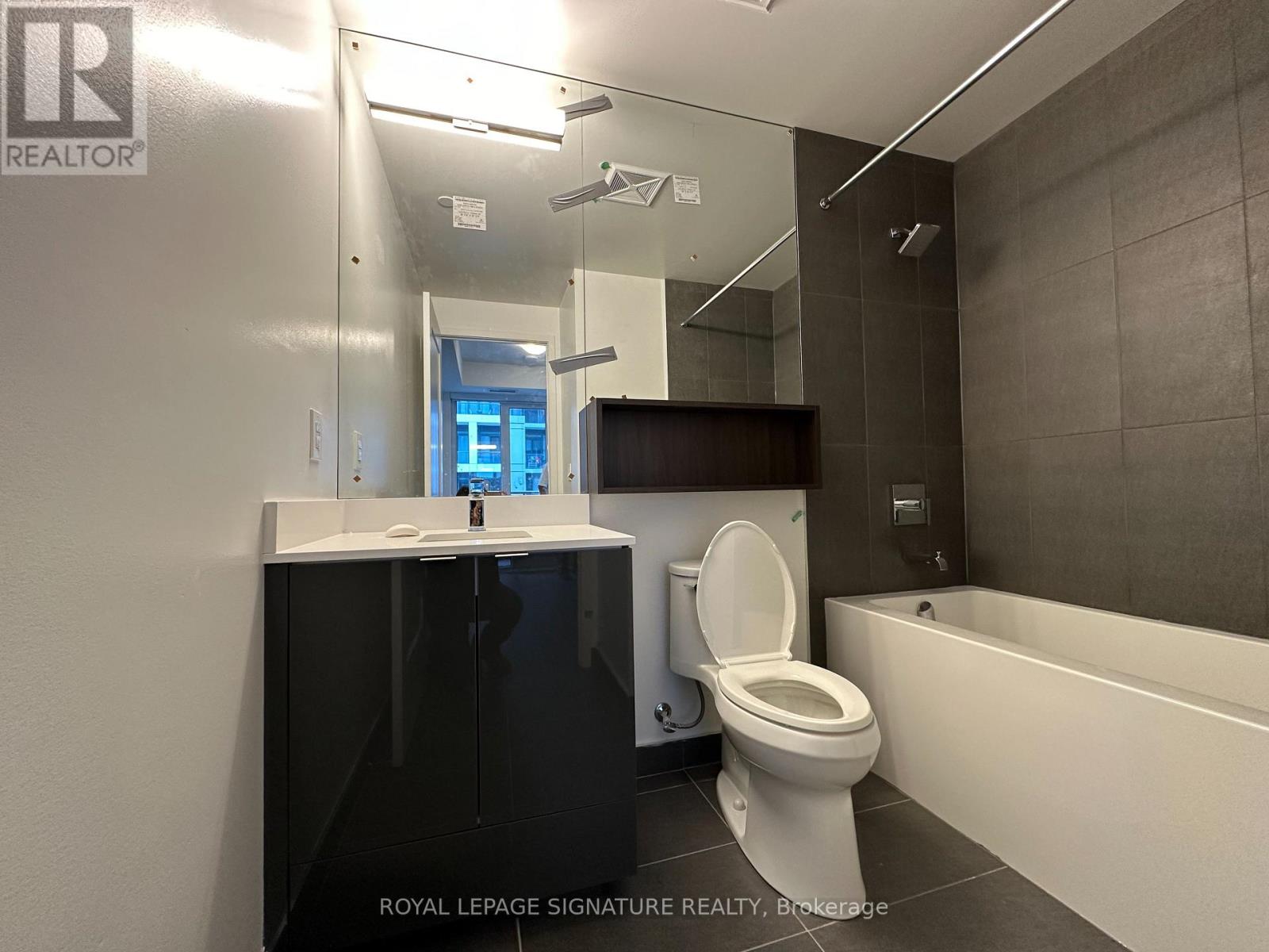 1639 - 135 Lower Sherbourne Street, Toronto, Ontario  M5A 1Y4 - Photo 10 - C12592292