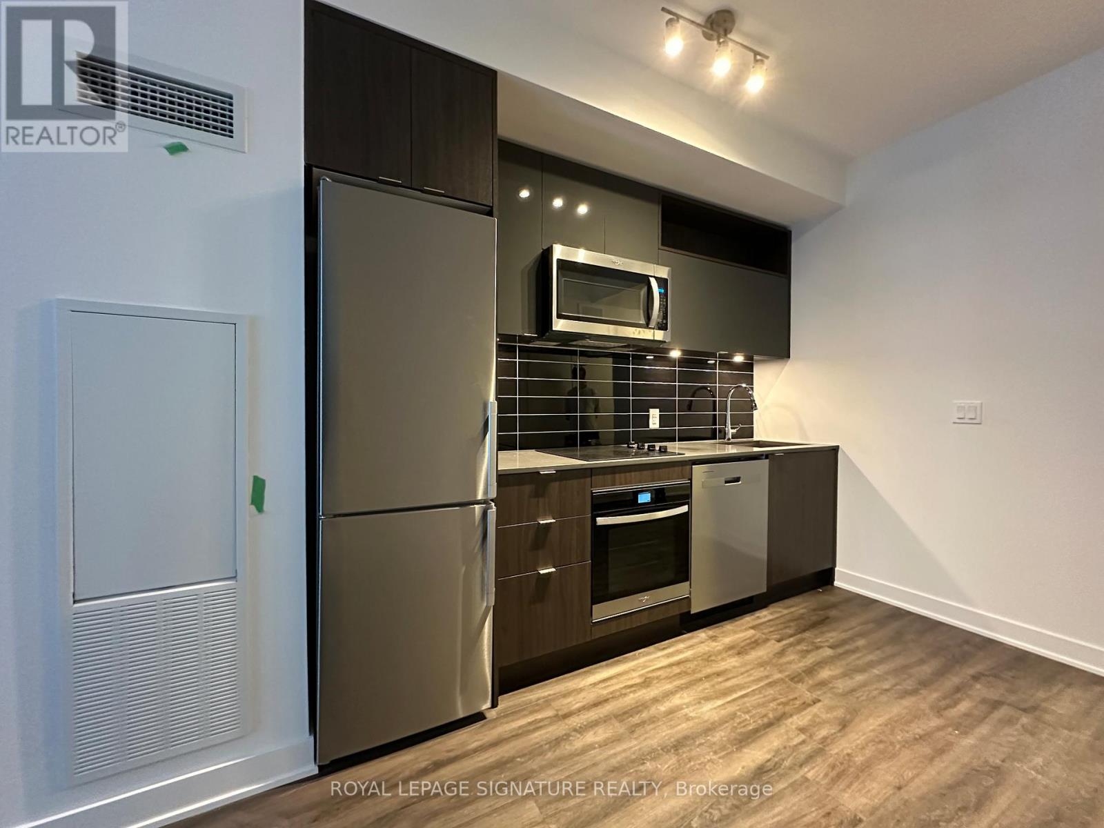 1639 - 135 Lower Sherbourne Street, Toronto, Ontario  M5A 1Y4 - Photo 3 - C12592292