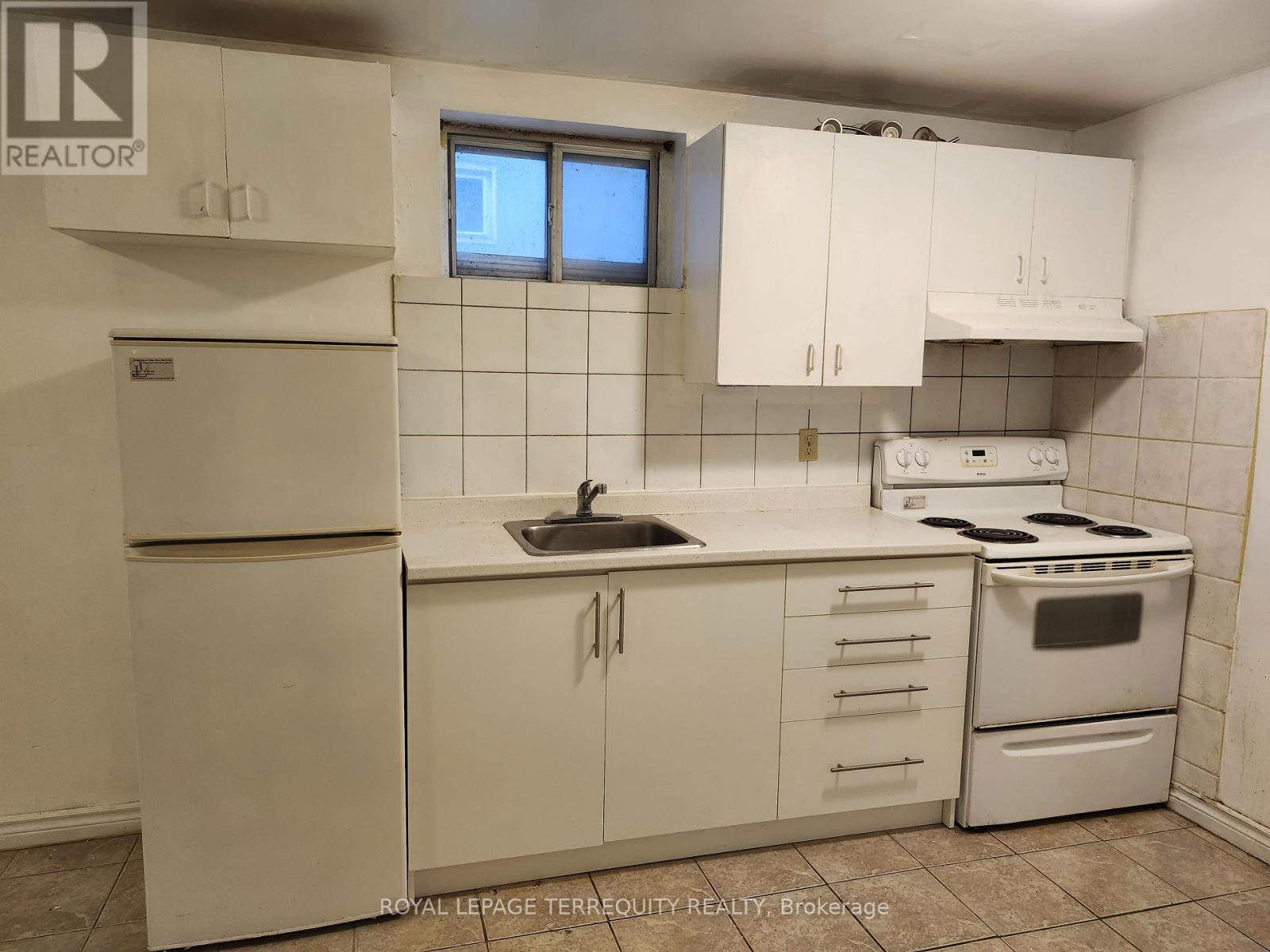 Lower 2l - 2977 Lawrence Avenue E, Toronto, Ontario  M1P 2V6 - Photo 28 - E12639096