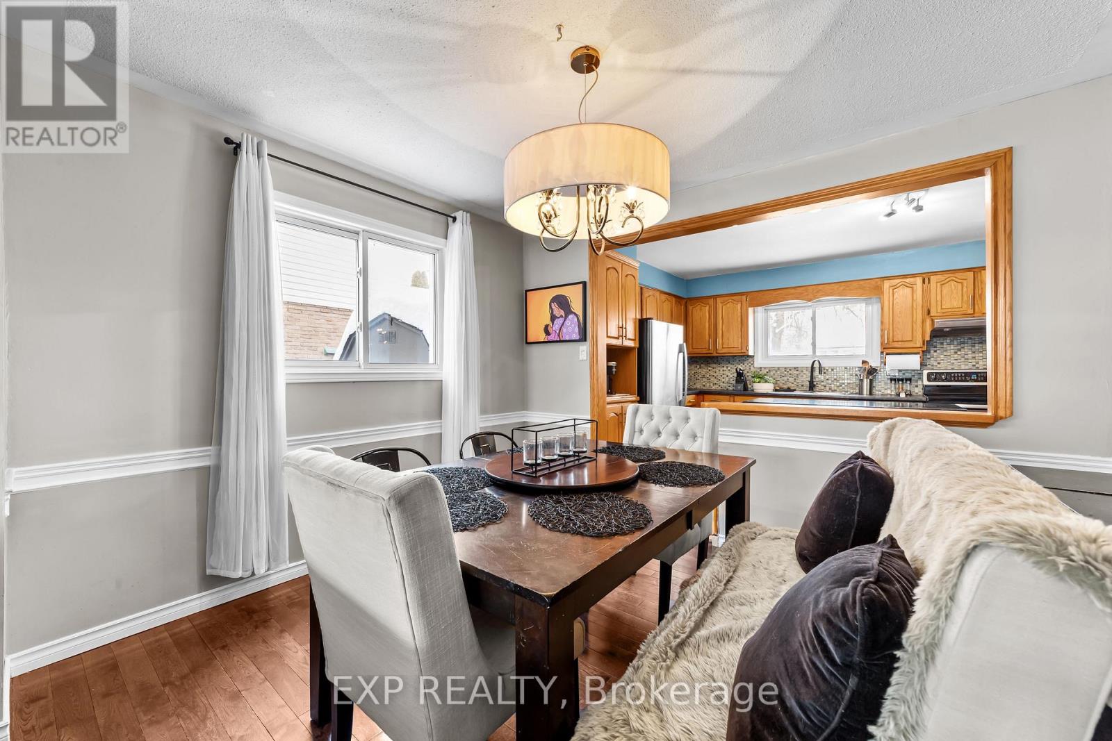 16 Edmunds Crescent, London South, Ontario  N5Z 4J2 - Photo 10 - X12641968