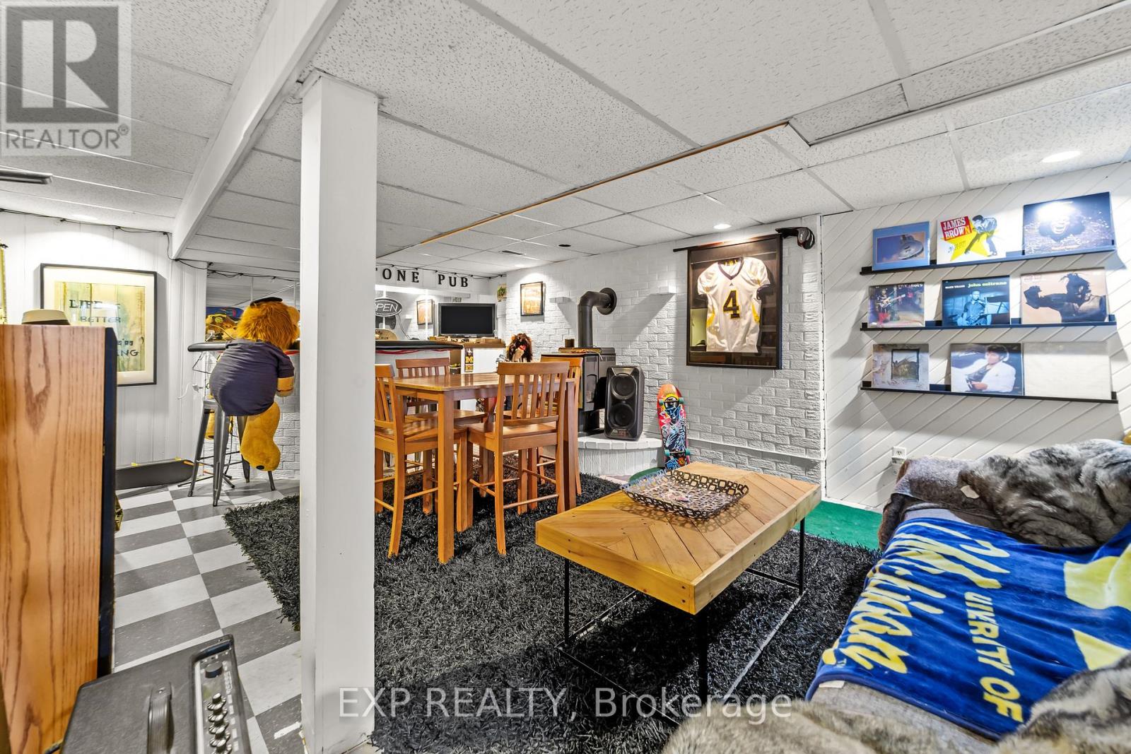 16 Edmunds Crescent, London South, Ontario  N5Z 4J2 - Photo 22 - X12641968