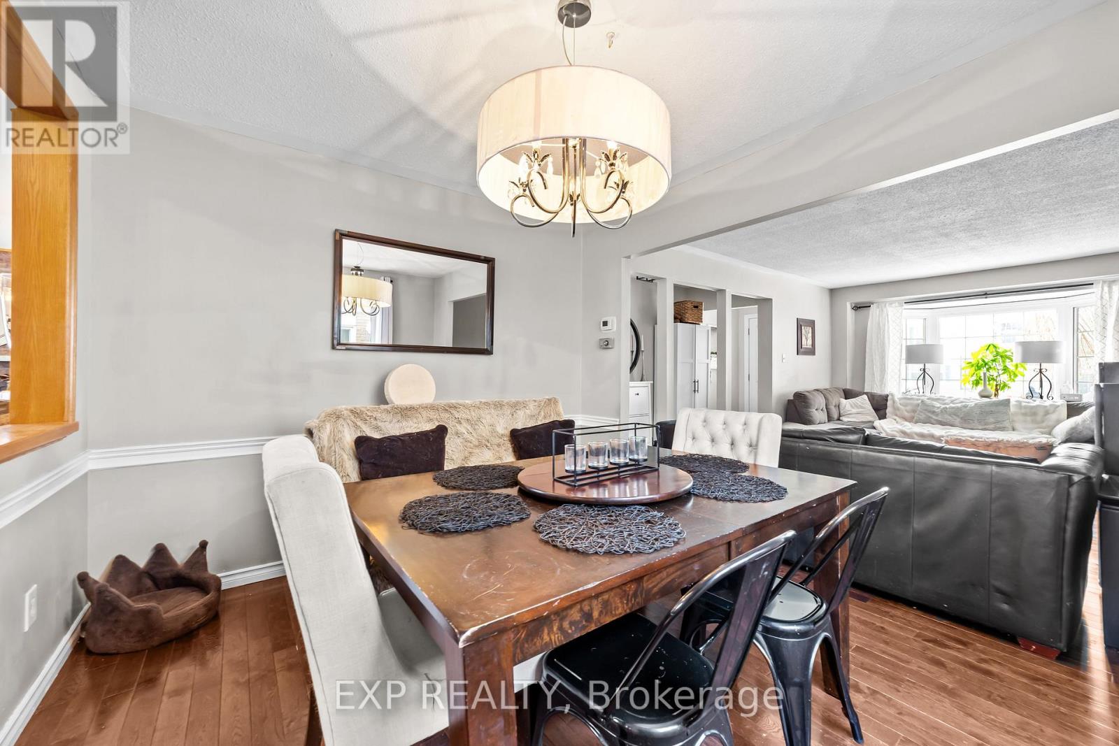 16 Edmunds Crescent, London South, Ontario  N5Z 4J2 - Photo 9 - X12641968