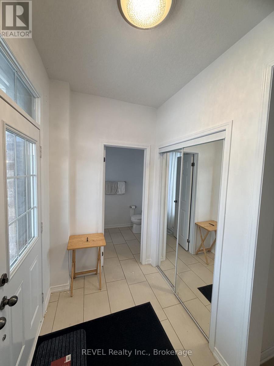 7969 Buckeye Crescent, Niagara Falls, Ontario  L2H 2Y6 - Photo 6 - X12641920