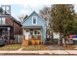 8 WHITFIELD AVENUE, Hamilton, Ontario