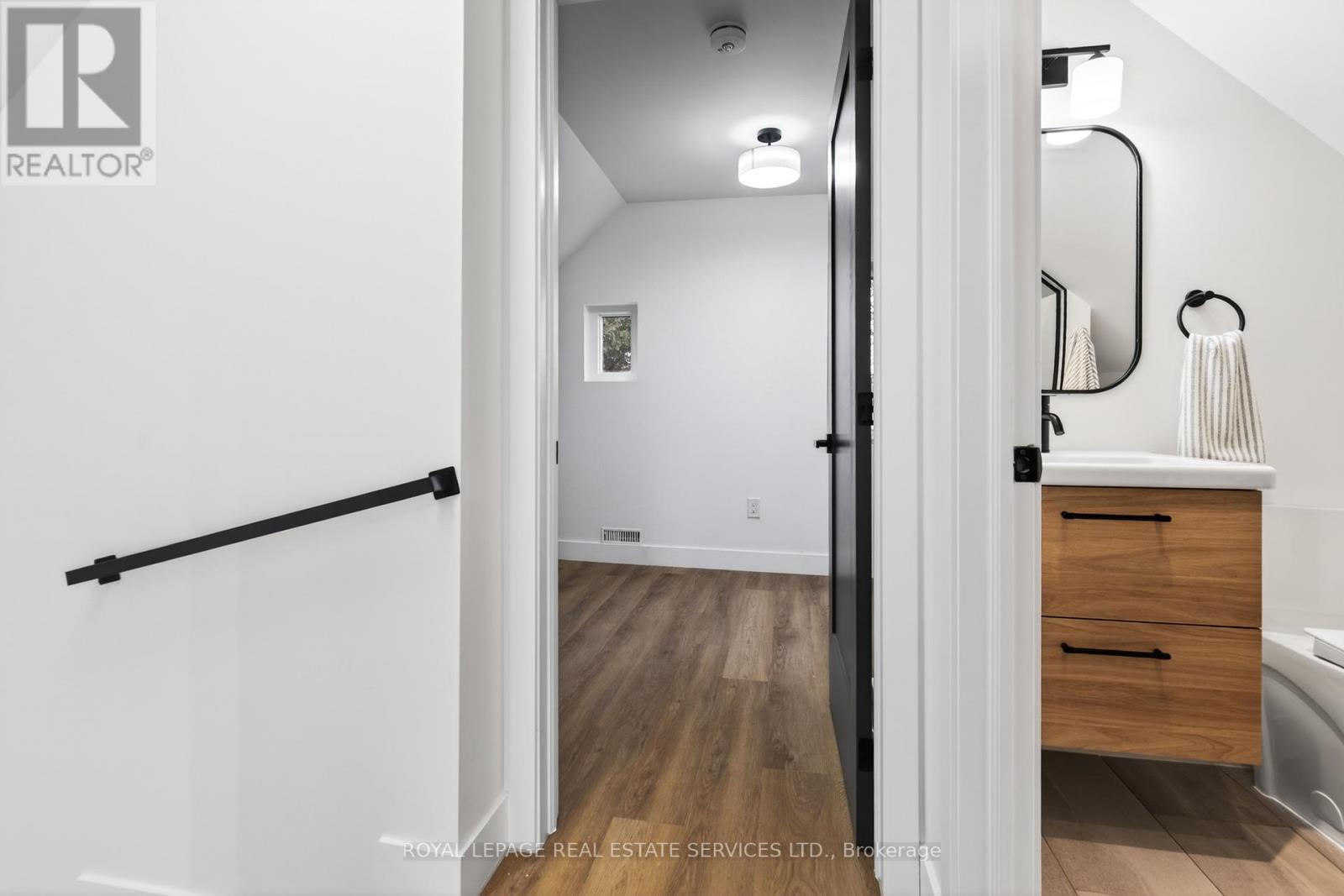 8 Whitfield Avenue, Hamilton, Ontario  L8L 4B4 - Photo 26 - X12635672