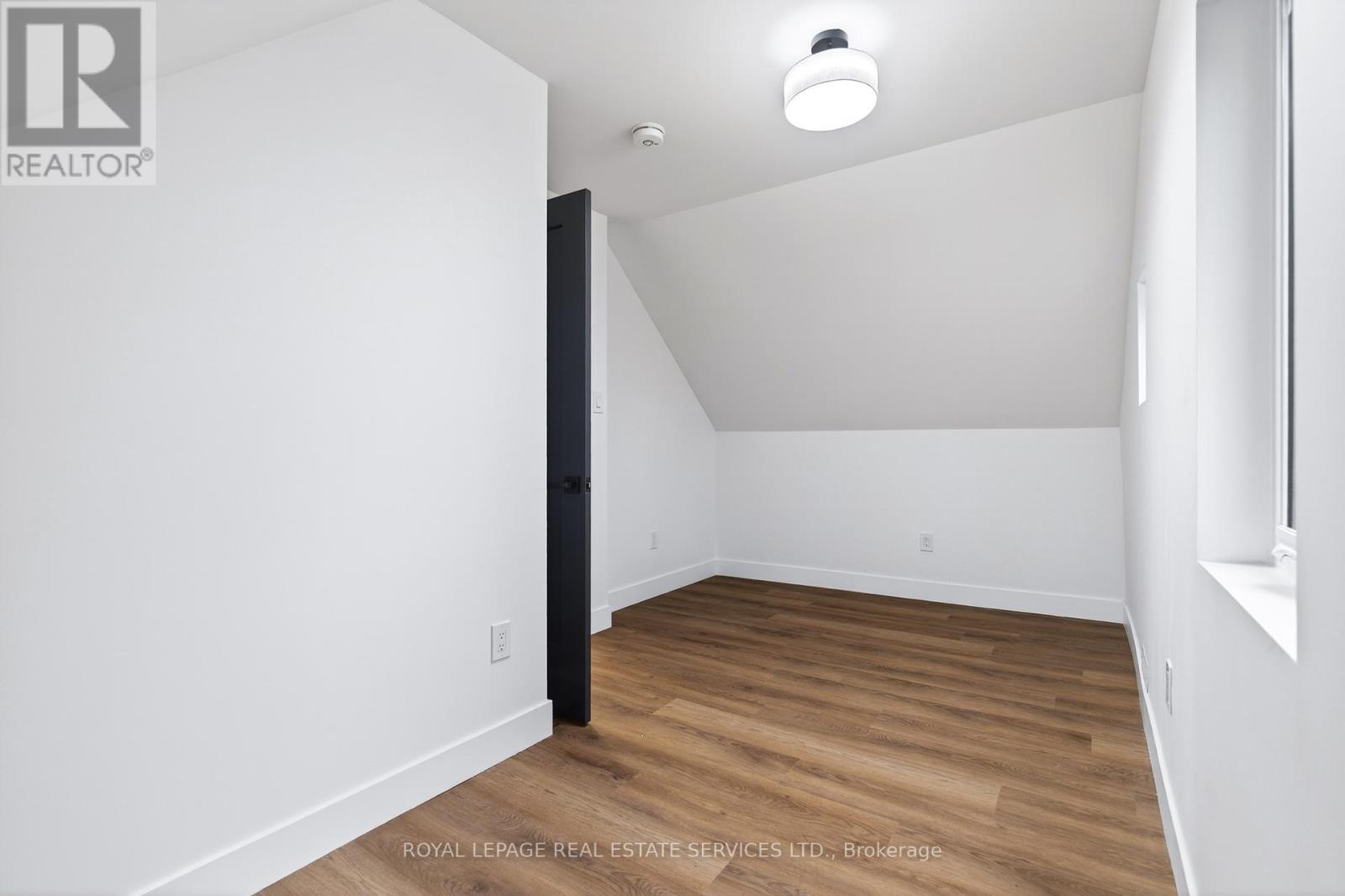 8 Whitfield Avenue, Hamilton, Ontario  L8L 4B4 - Photo 28 - X12635672