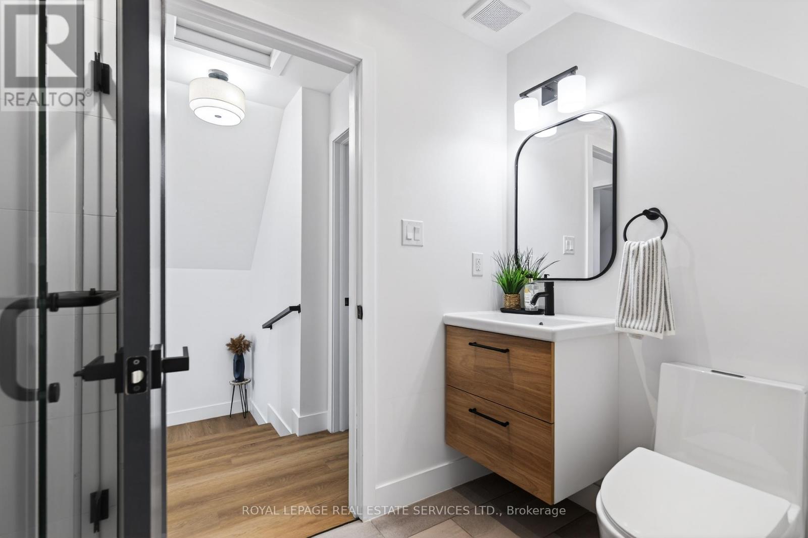 8 Whitfield Avenue, Hamilton, Ontario  L8L 4B4 - Photo 30 - X12635672