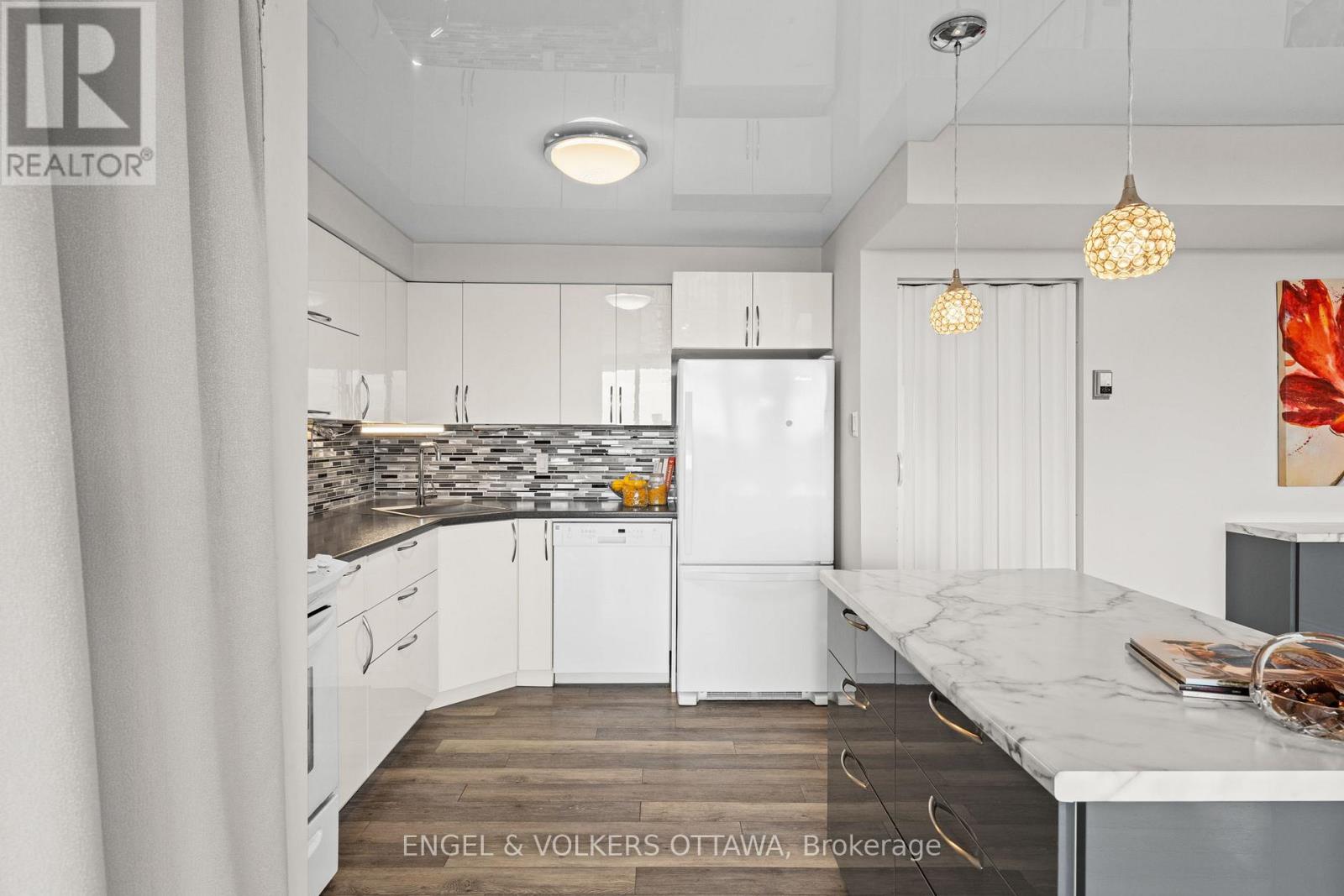 1007 - 1195 Richmond Road, Ottawa, Ontario  K2B 8E4 - Photo 15 - X12479252