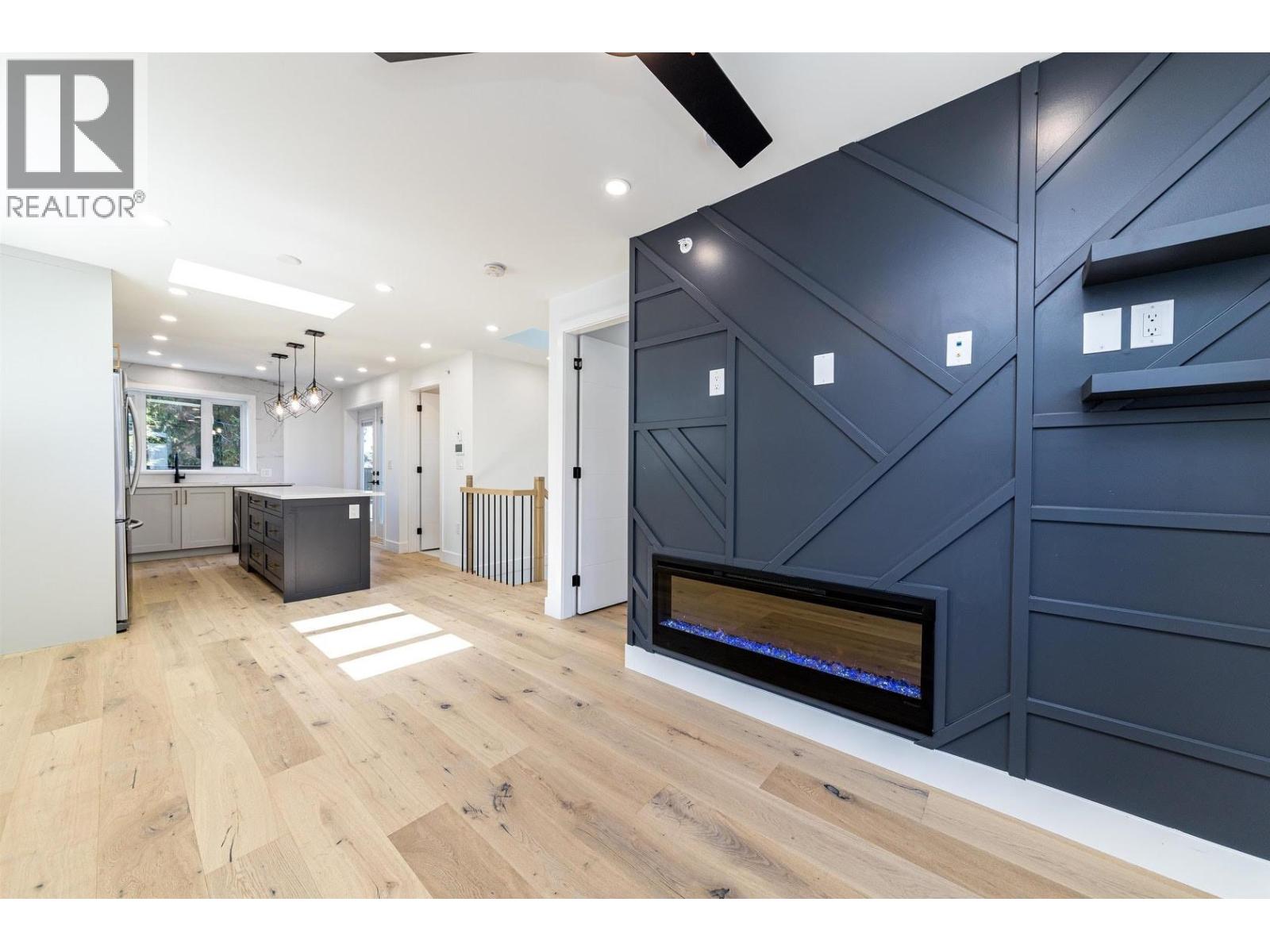 5439 To 55 Killarney Street, Vancouver, British Columbia  V5R 3W3 - Photo 13 - C8074625