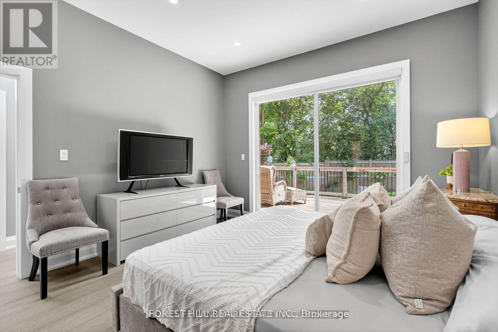 9 Tadcaster Place, Toronto, Ontario  M3B 1G6 - Photo 24 - C12641936