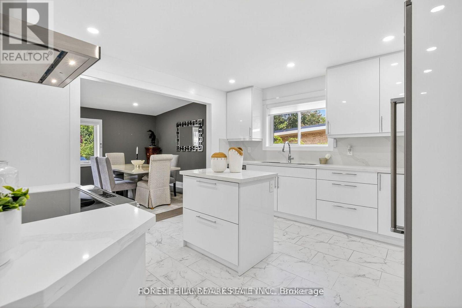 9 Tadcaster Place, Toronto, Ontario  M3B 1G6 - Photo 28 - C12641936