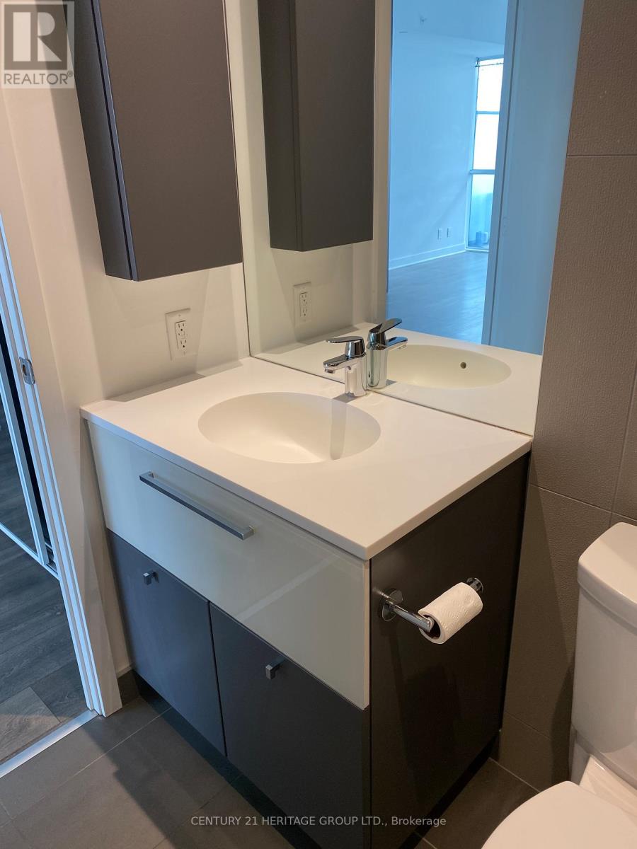 4802 - 15 Grenville Street, Toronto, Ontario  M4Y 0B9 - Photo 12 - C12641962