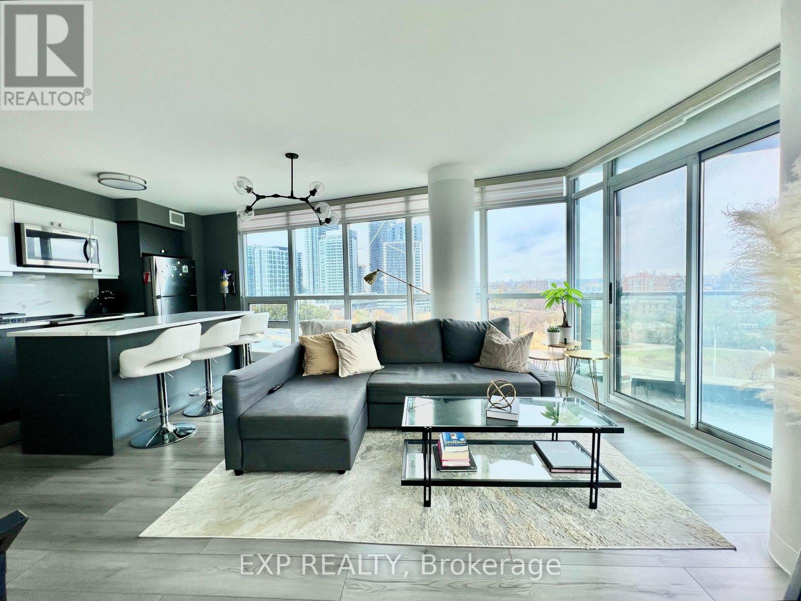 1309 - 231 Fort York Boulevard, Toronto, Ontario  M5V 1B2 - Photo 4 - C12641976