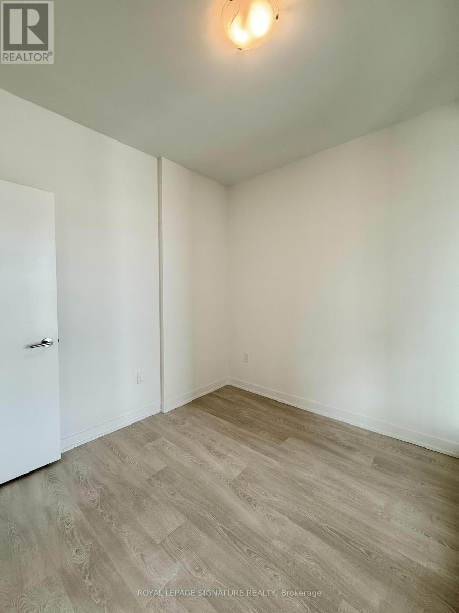 1811 - 1 Quarrington Lane, Toronto, Ontario  M3C 0S4 - Photo 11 - C12641978