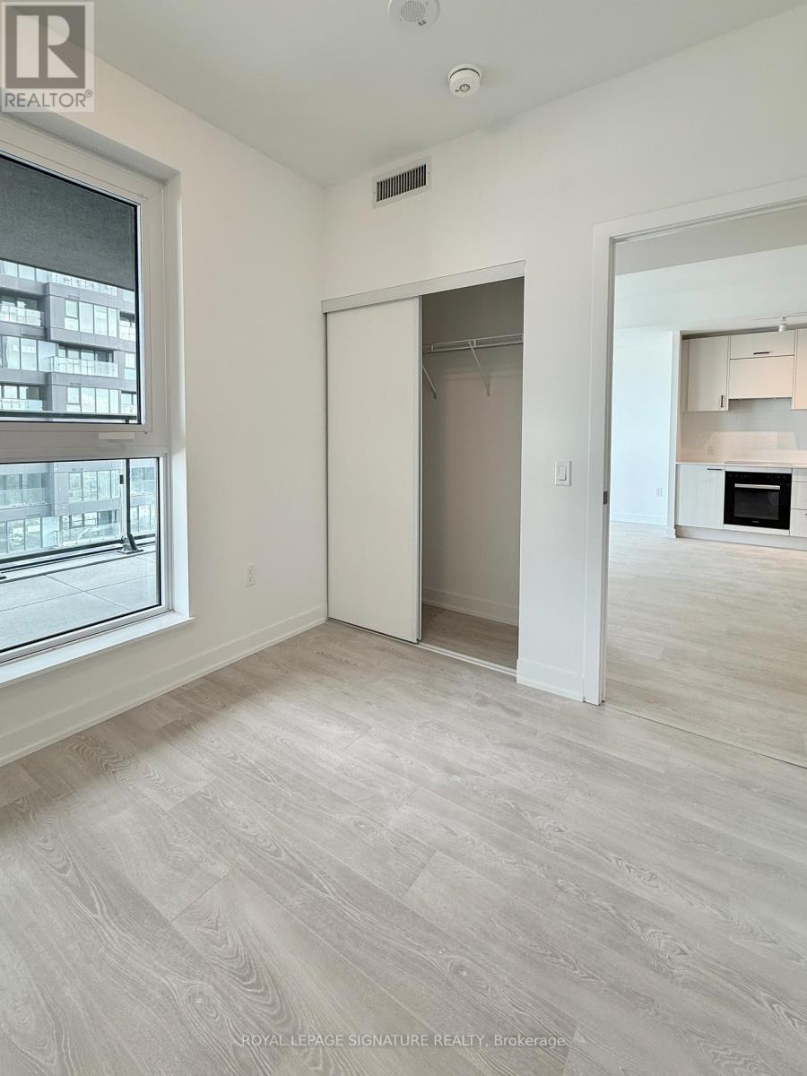 1811 - 1 Quarrington Lane, Toronto, Ontario  M3C 0S4 - Photo 12 - C12641978