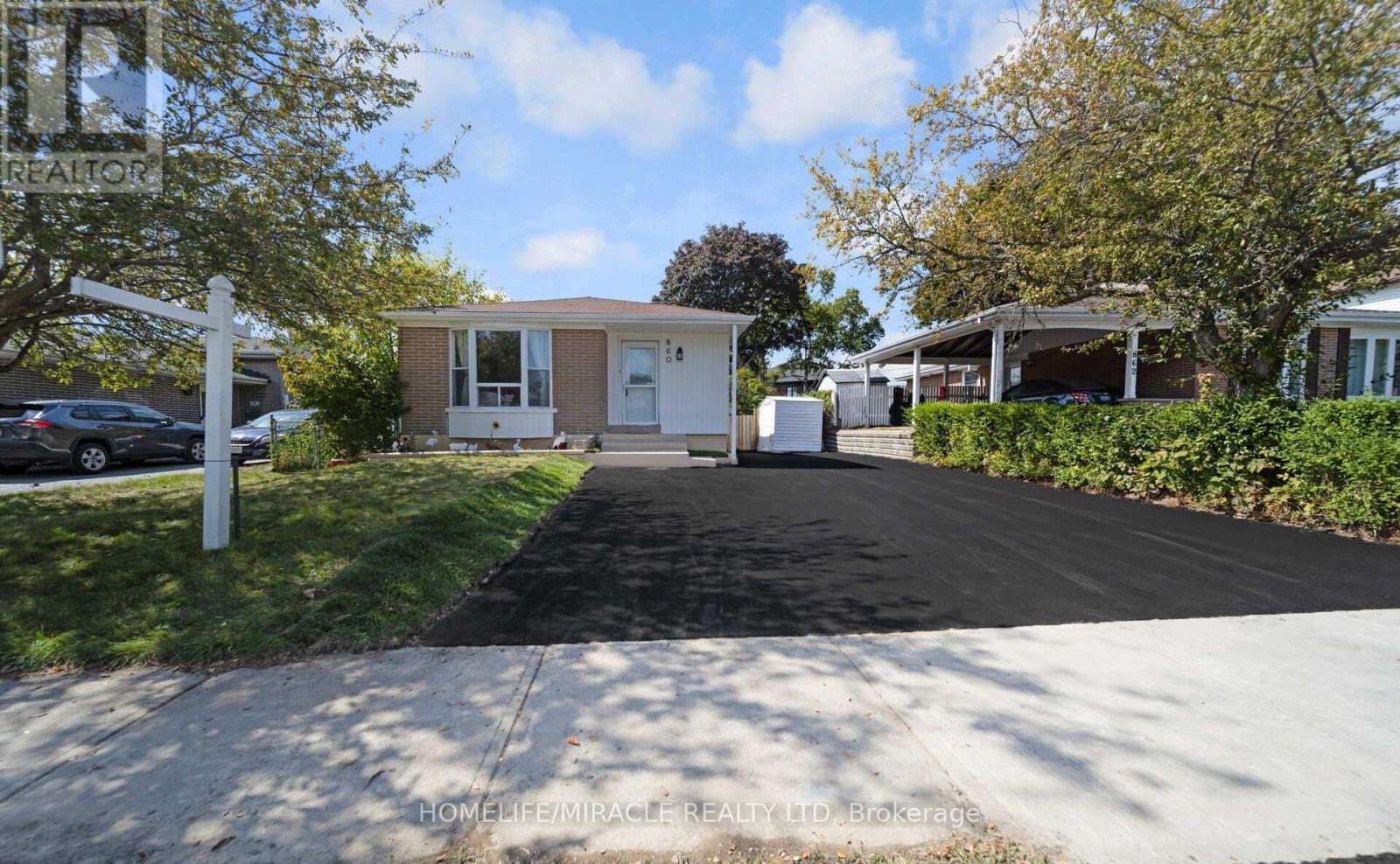 860 LIVERPOOL ROAD, Pickering, Ontario