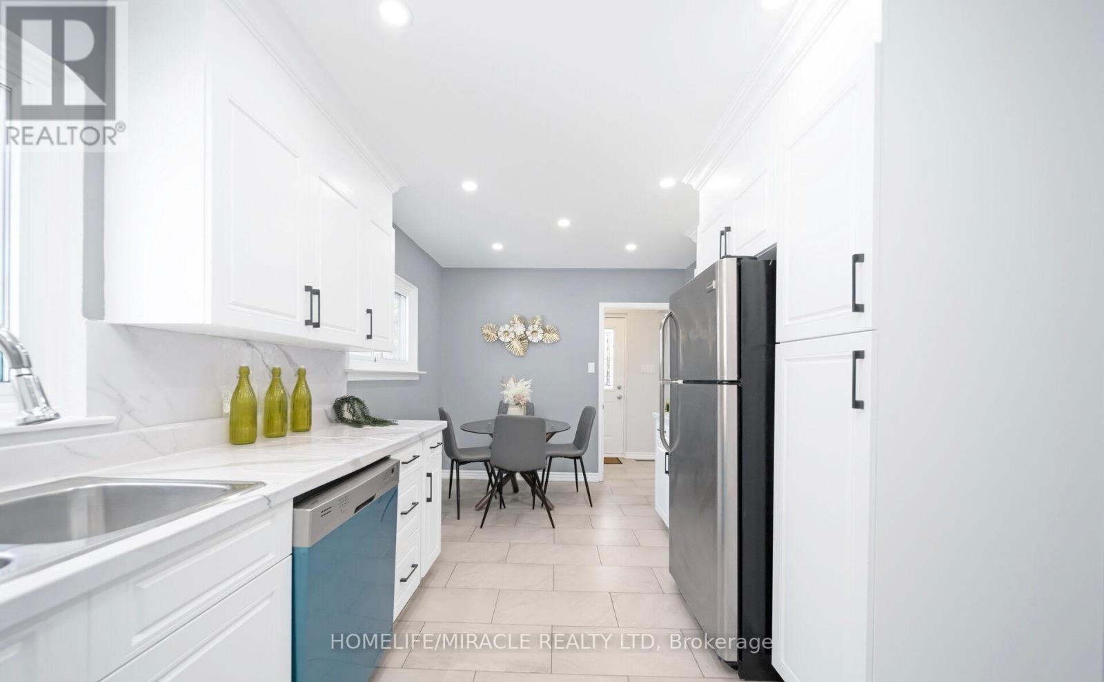 860 Liverpool Road, Pickering, Ontario  L1W 1S4 - Photo 13 - E12641940