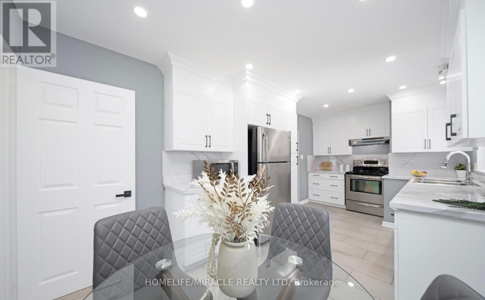 860 Liverpool Road, Pickering, Ontario  L1W 1S4 - Photo 15 - E12641940