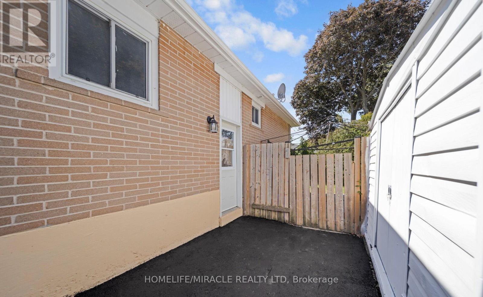 860 Liverpool Road, Pickering, Ontario  L1W 1S4 - Photo 30 - E12641940