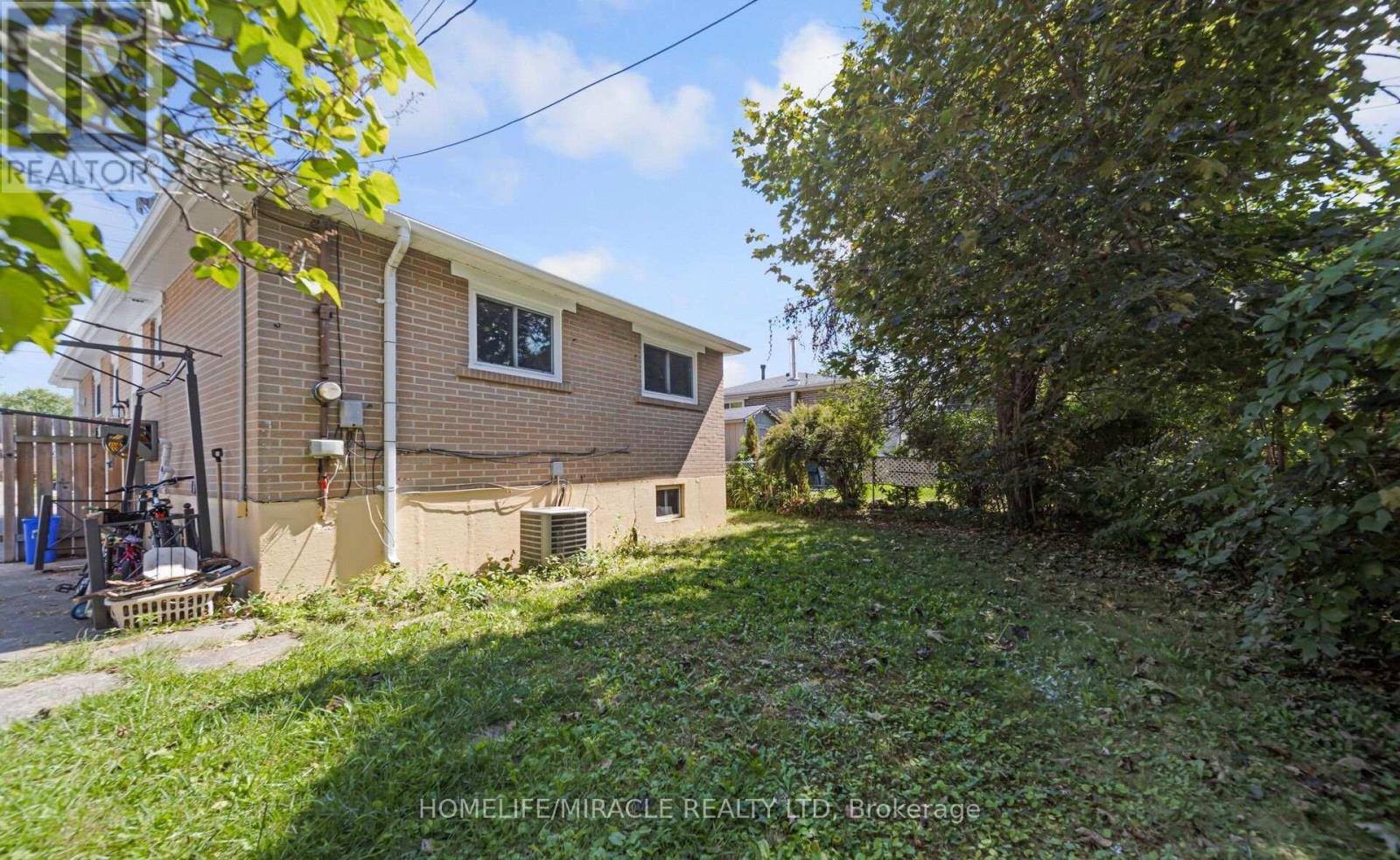 860 Liverpool Road, Pickering, Ontario  L1W 1S4 - Photo 32 - E12641940