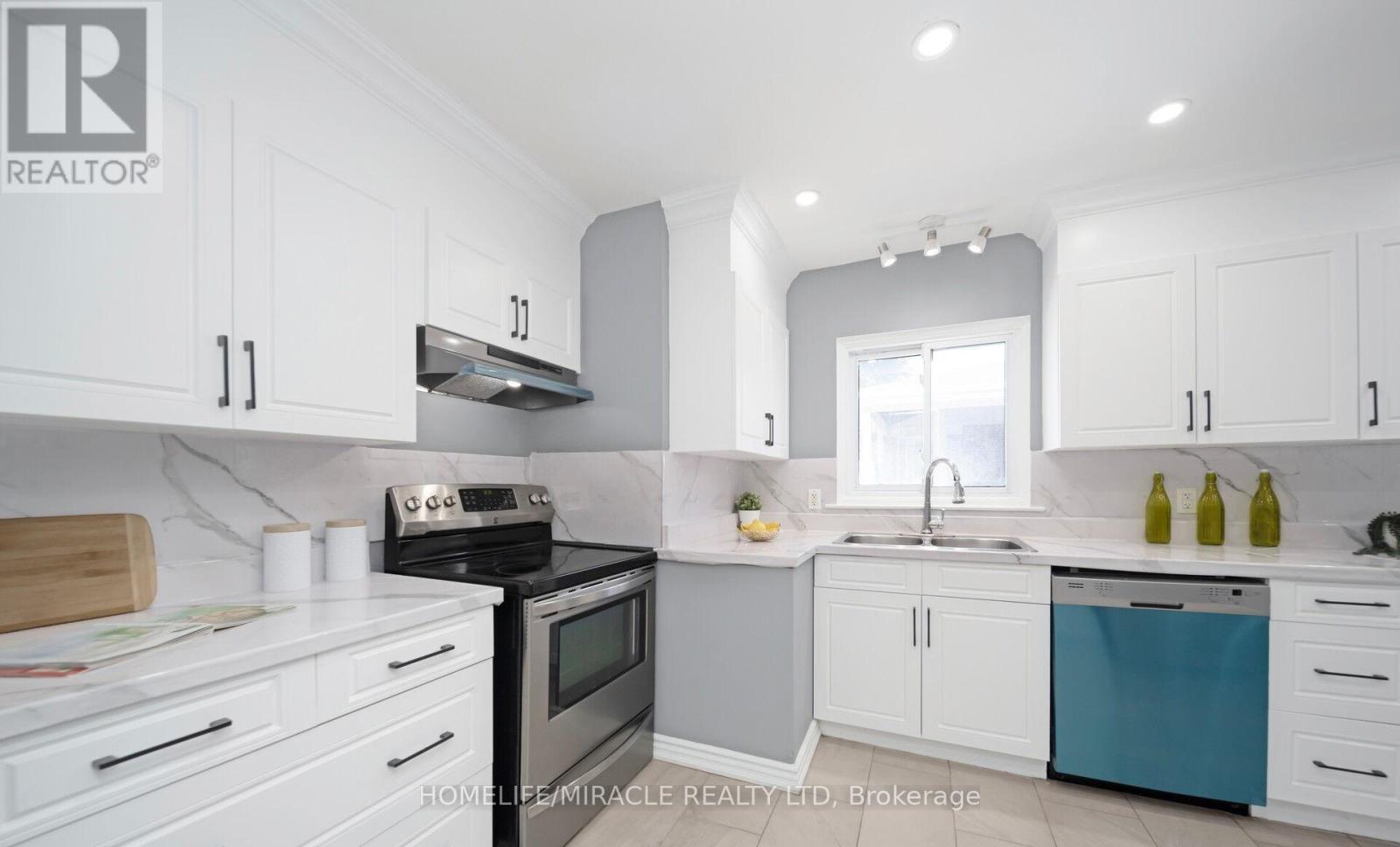 860 Liverpool Road, Pickering, Ontario  L1W 1S4 - Photo 8 - E12641940