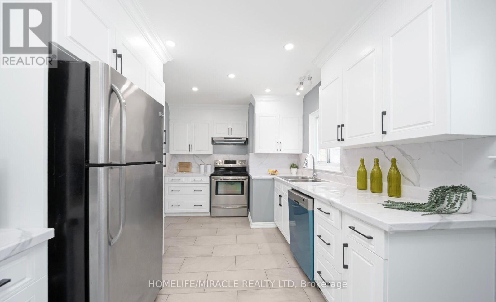 860 Liverpool Road, Pickering, Ontario  L1W 1S4 - Photo 9 - E12641940