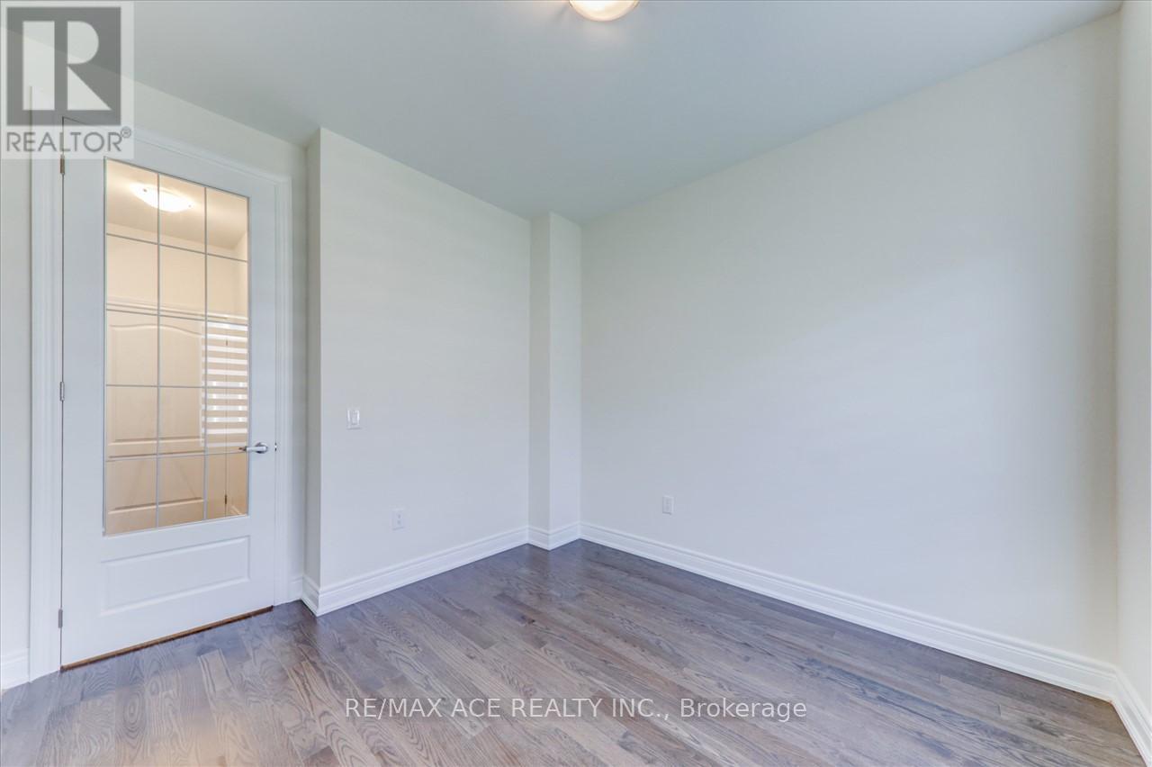 14 Hitching Post Road, Georgina, Ontario  L4P 0H9 - Photo 16 - N12641924