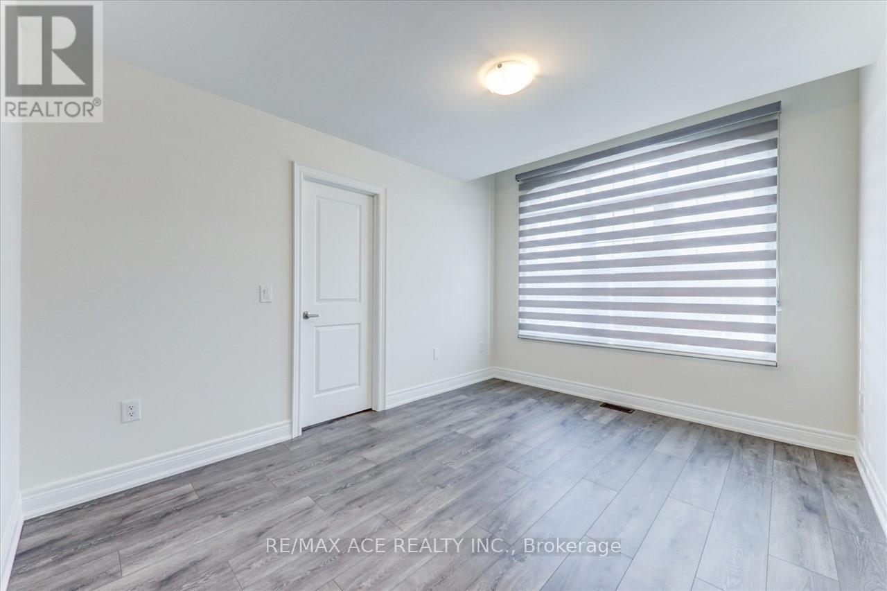 14 Hitching Post Road, Georgina, Ontario  L4P 0H9 - Photo 30 - N12641924