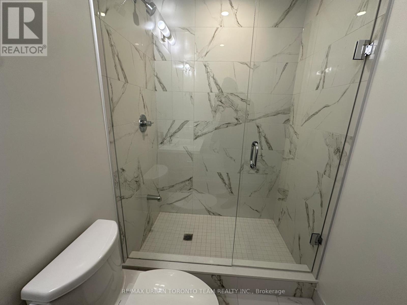 4806 - 8 Interchange Way, Vaughan, Ontario  L4K 5Z7 - Photo 13 - N12641954