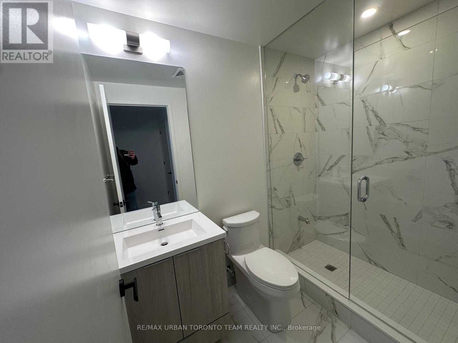 4806 - 8 Interchange Way, Vaughan, Ontario  L4K 5Z7 - Photo 14 - N12641954