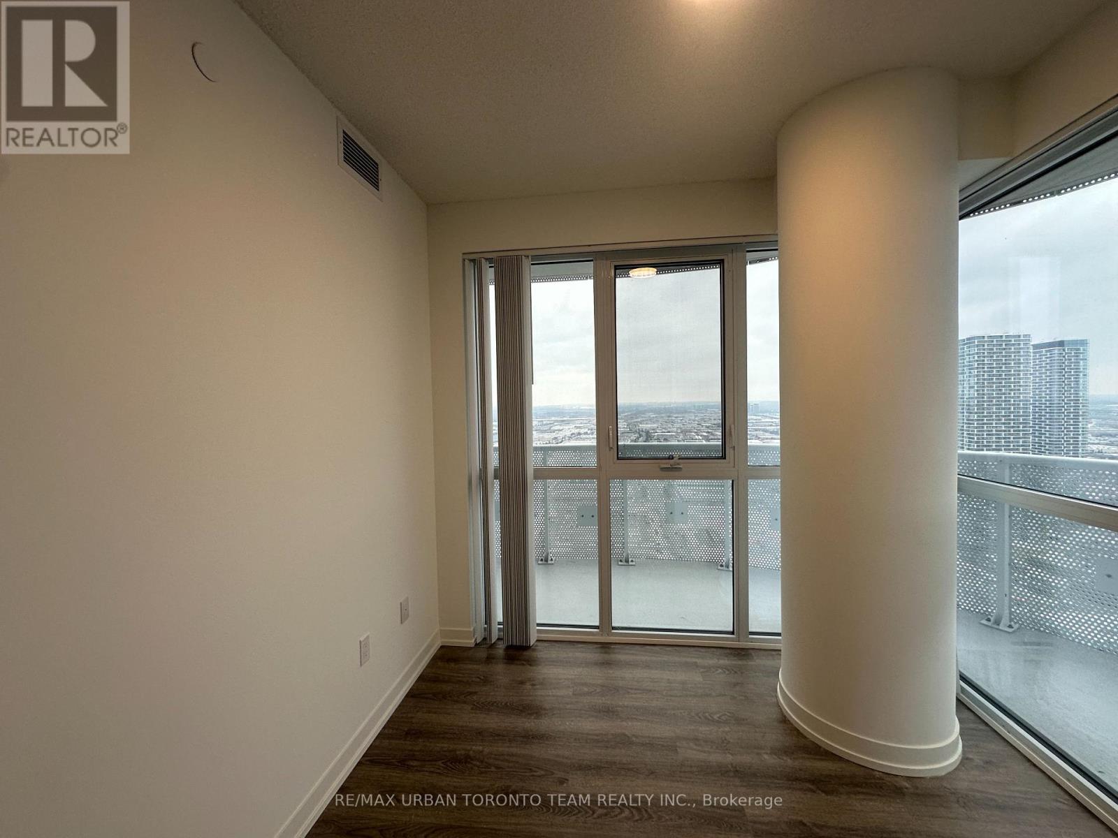 4806 - 8 Interchange Way, Vaughan, Ontario  L4K 5Z7 - Photo 18 - N12641954