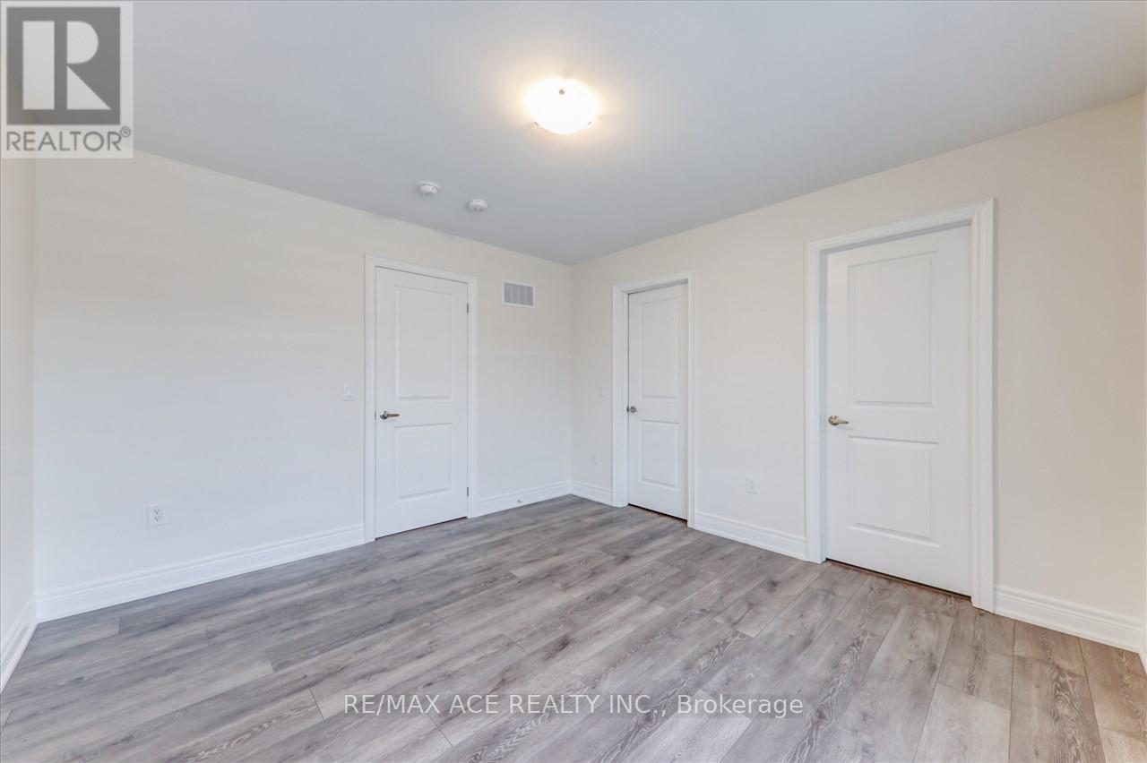 Main - 14 Hitching Post, Georgina, Ontario  L4P 0H9 - Photo 35 - N12641960