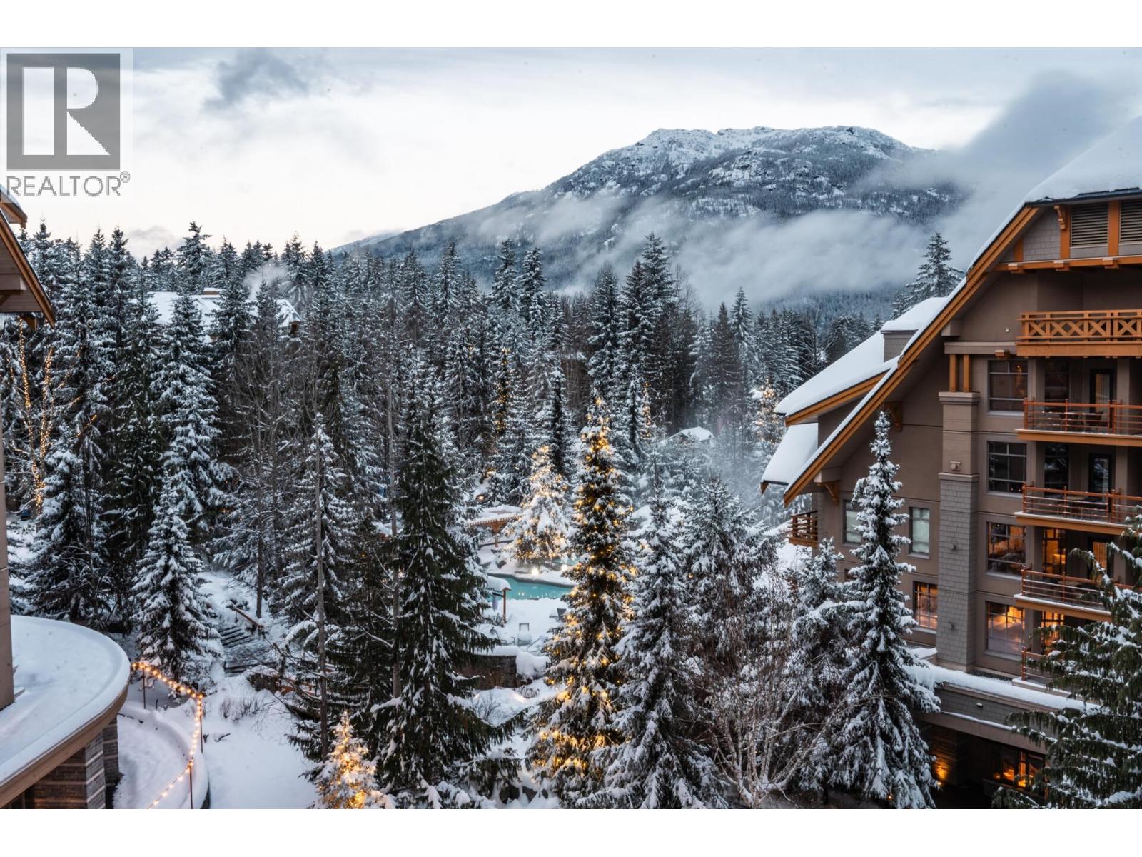 511/512 4591 Blackcomb Way, Whistler, British Columbia  V8E 0Y4 - Photo 2 - R2984904