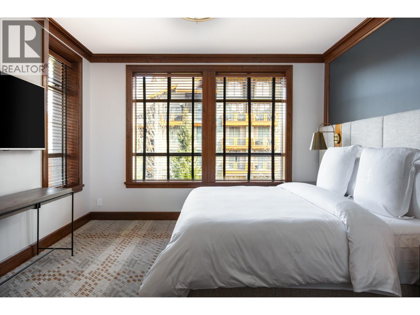 511/512 4591 Blackcomb Way, Whistler, British Columbia  V8E 0Y4 - Photo 10 - R2984904