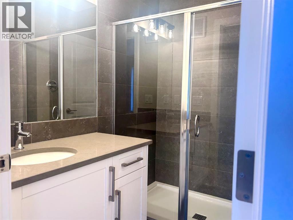 29 Sora Gate Se, Calgary, Alberta  T3S 0M6 - Photo 5 - A2274826