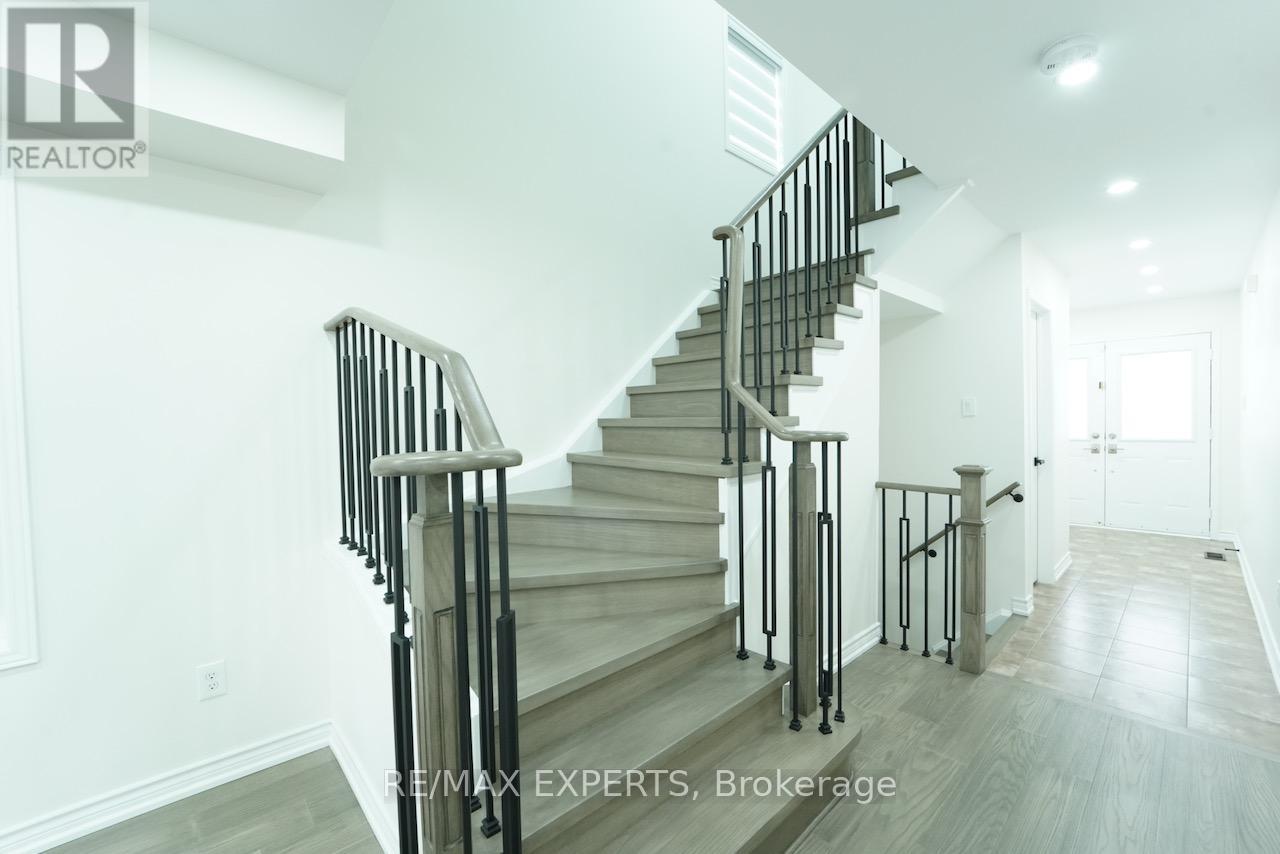 64 Peppertree Lane, Whitchurch-Stouffville, Ontario  L4A 0M8 - Photo 20 - N12641520