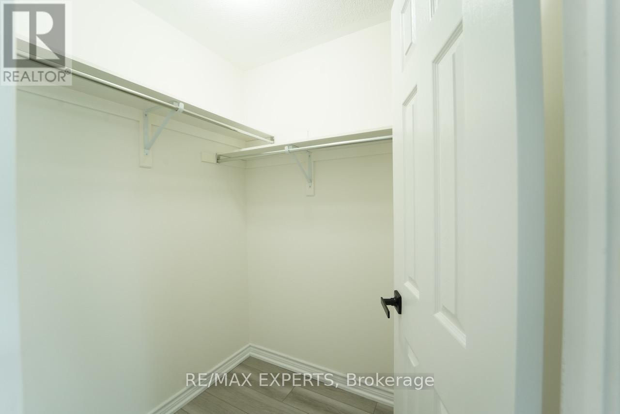 64 Peppertree Lane, Whitchurch-Stouffville, Ontario  L4A 0M8 - Photo 27 - N12641520