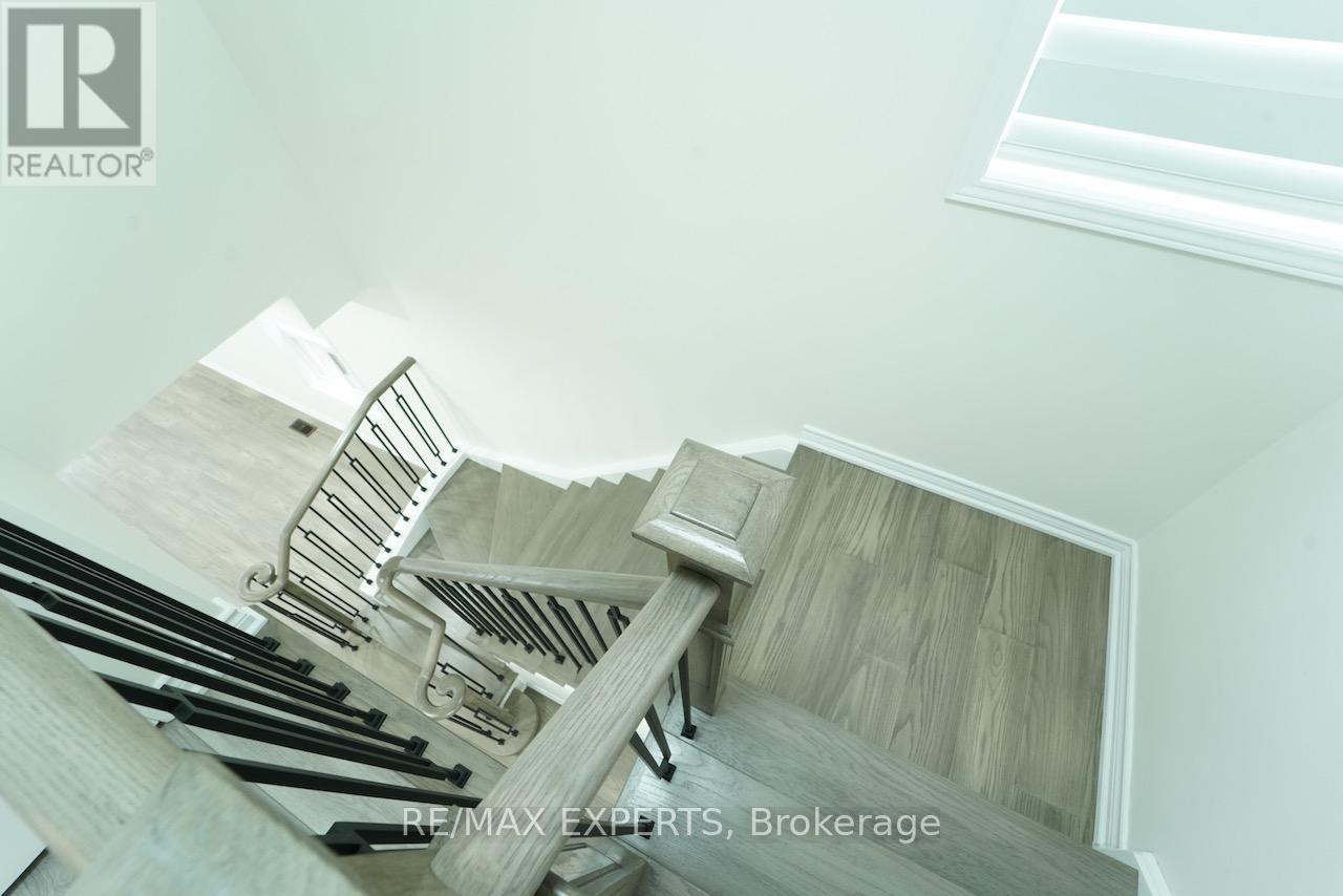 64 Peppertree Lane, Whitchurch-Stouffville, Ontario  L4A 0M8 - Photo 23 - N12641520