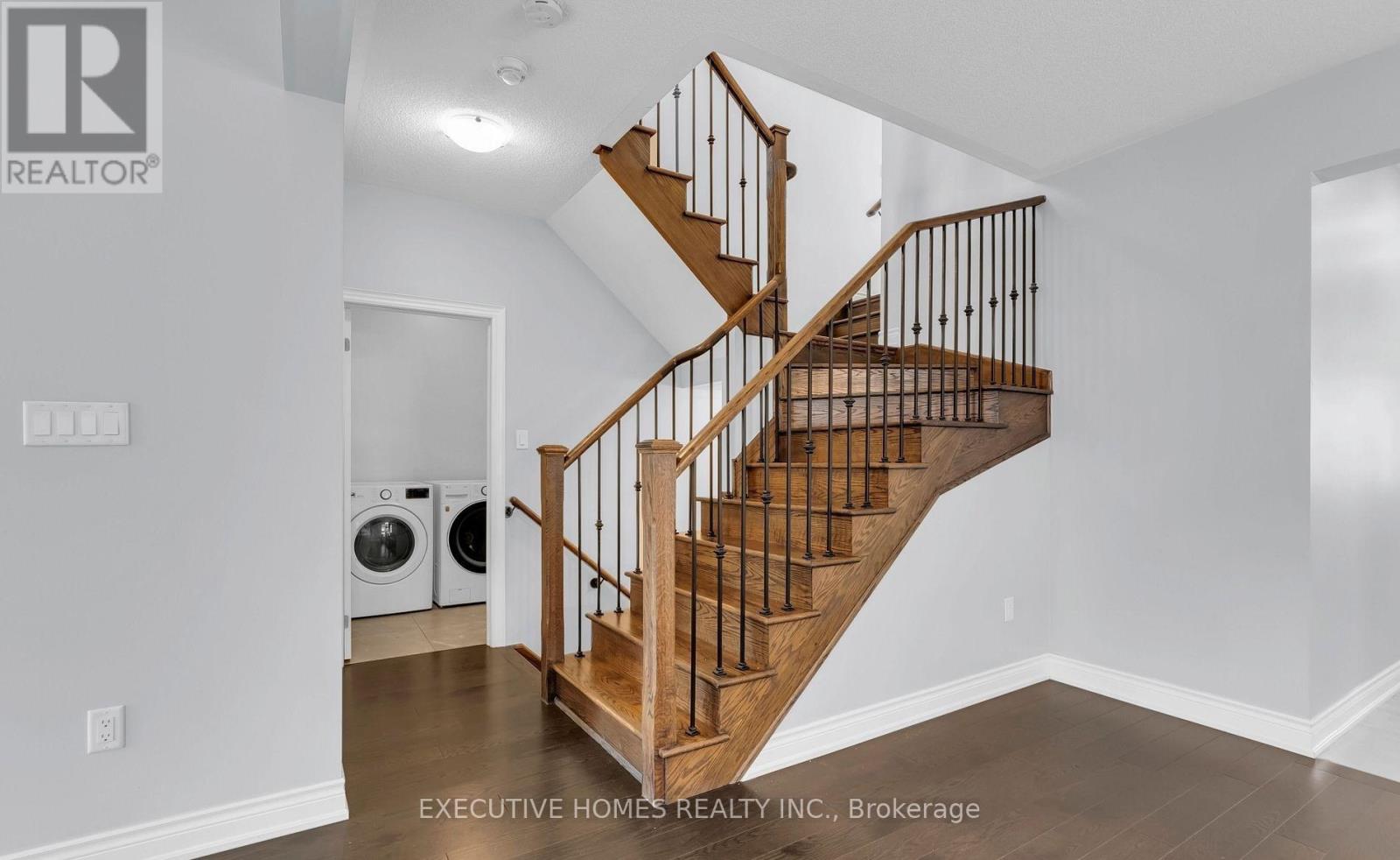 1221 Raspberry Terrace, Milton, Ontario  L9T 2X5 - Photo 15 - W12641946