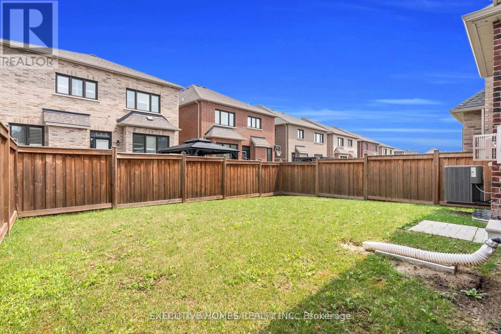 1221 Raspberry Terrace, Milton, Ontario  L9T 2X5 - Photo 31 - W12641946