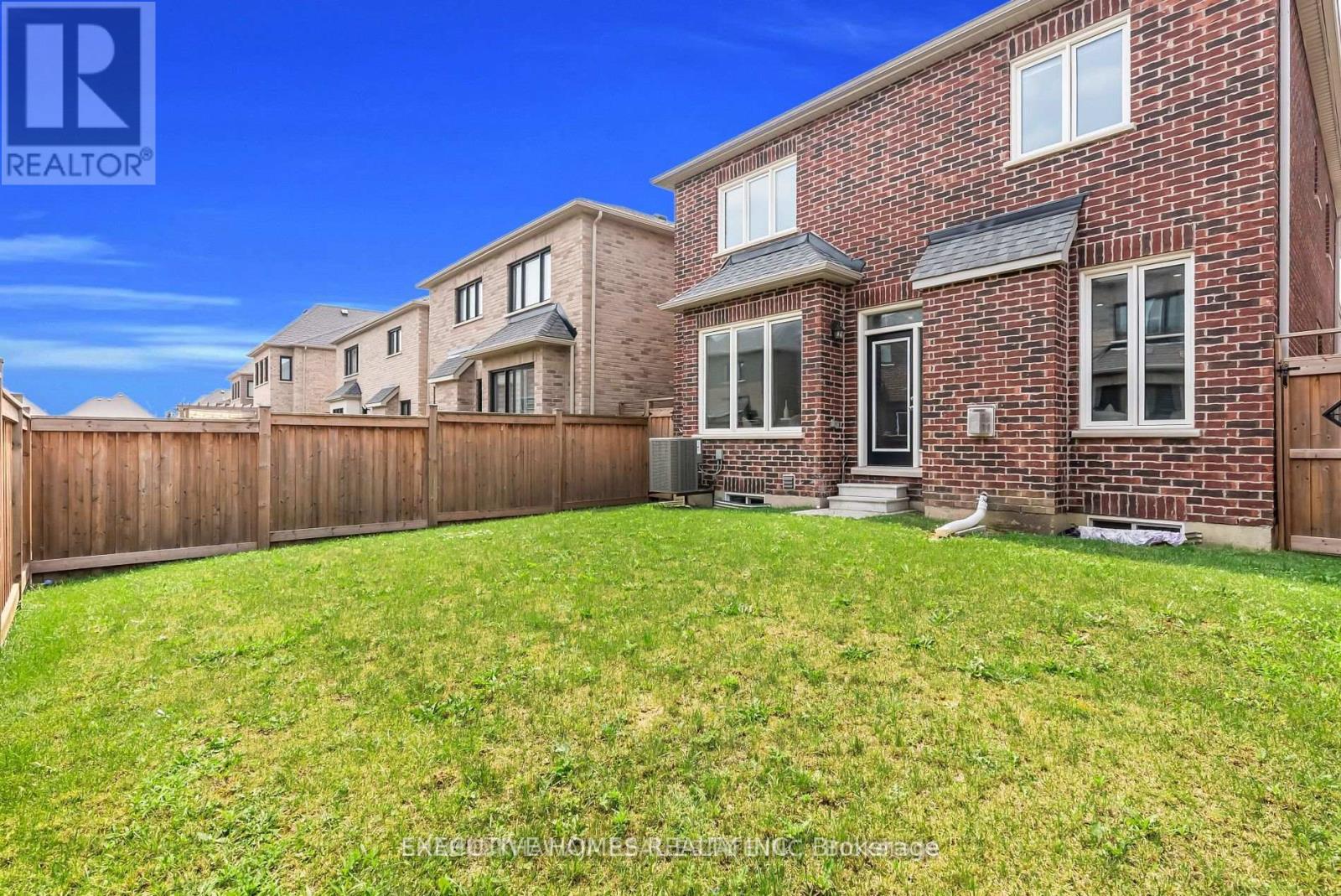 1221 Raspberry Terrace, Milton, Ontario  L9T 2X5 - Photo 32 - W12641946