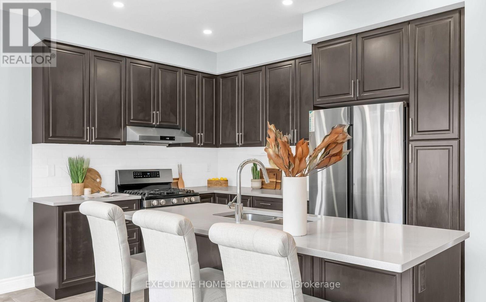 1221 Raspberry Terrace, Milton, Ontario  L9T 2X5 - Photo 7 - W12641946