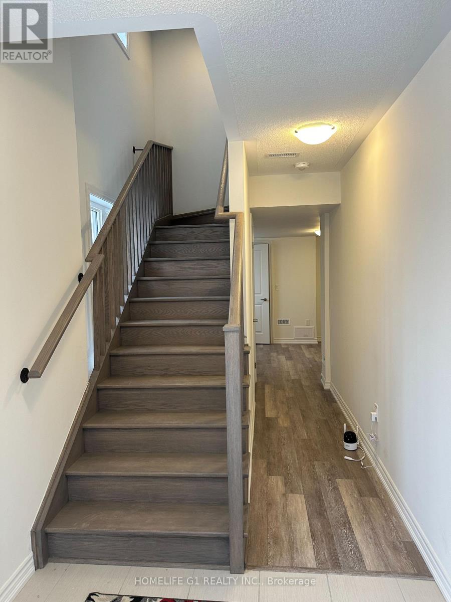 8 - 68 First Street, Orangeville, Ontario  L9W 2E4 - Photo 3 - W12641956