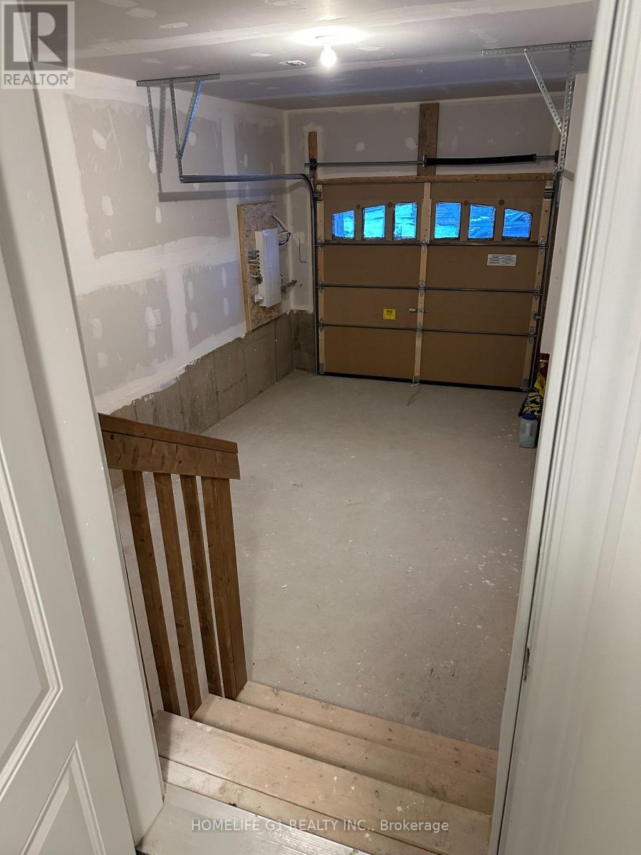 8 - 68 First Street, Orangeville, Ontario  L9W 2E4 - Photo 6 - W12641956