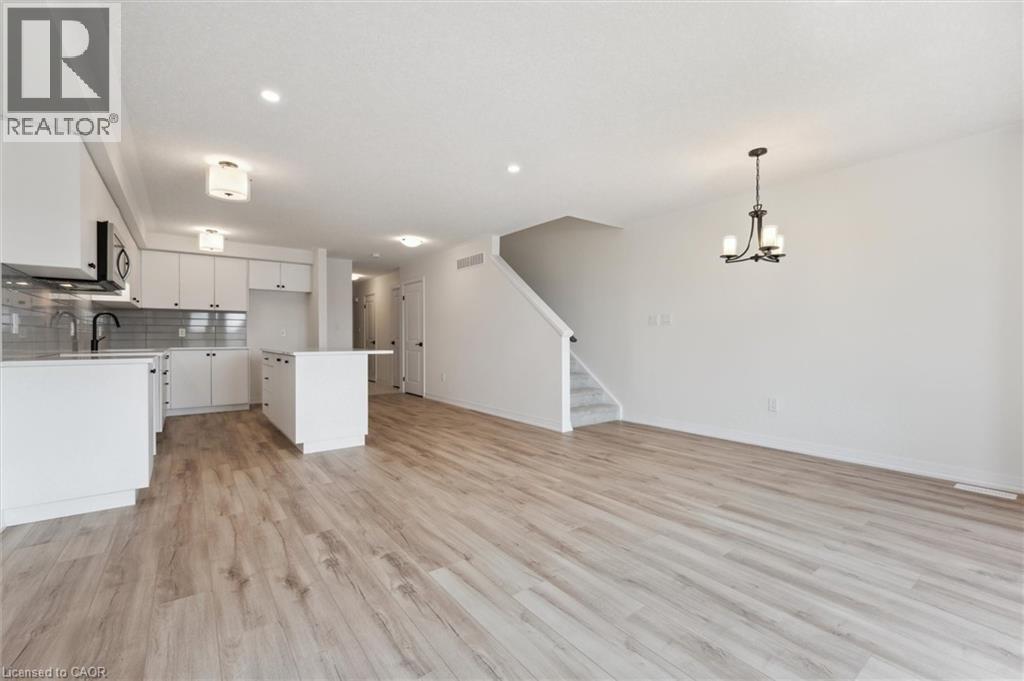 27 Benninger Drive, Kitchener, Ontario  N2E 0K4 - Photo 6 - 40791378