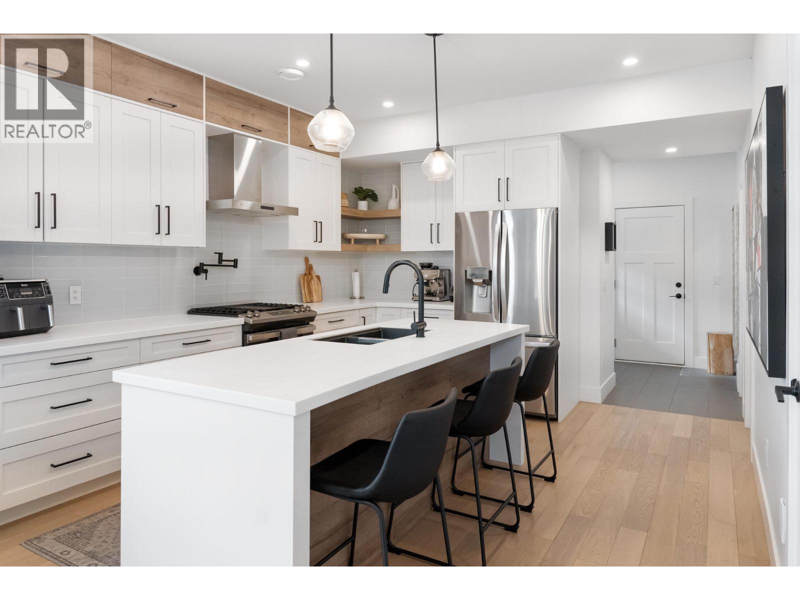 2481 Ethel Street, Kelowna, British Columbia  V1Y 3A4 - Photo 14 - 10358542